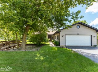 915 Keppler Dr, Marengo, IL 60152