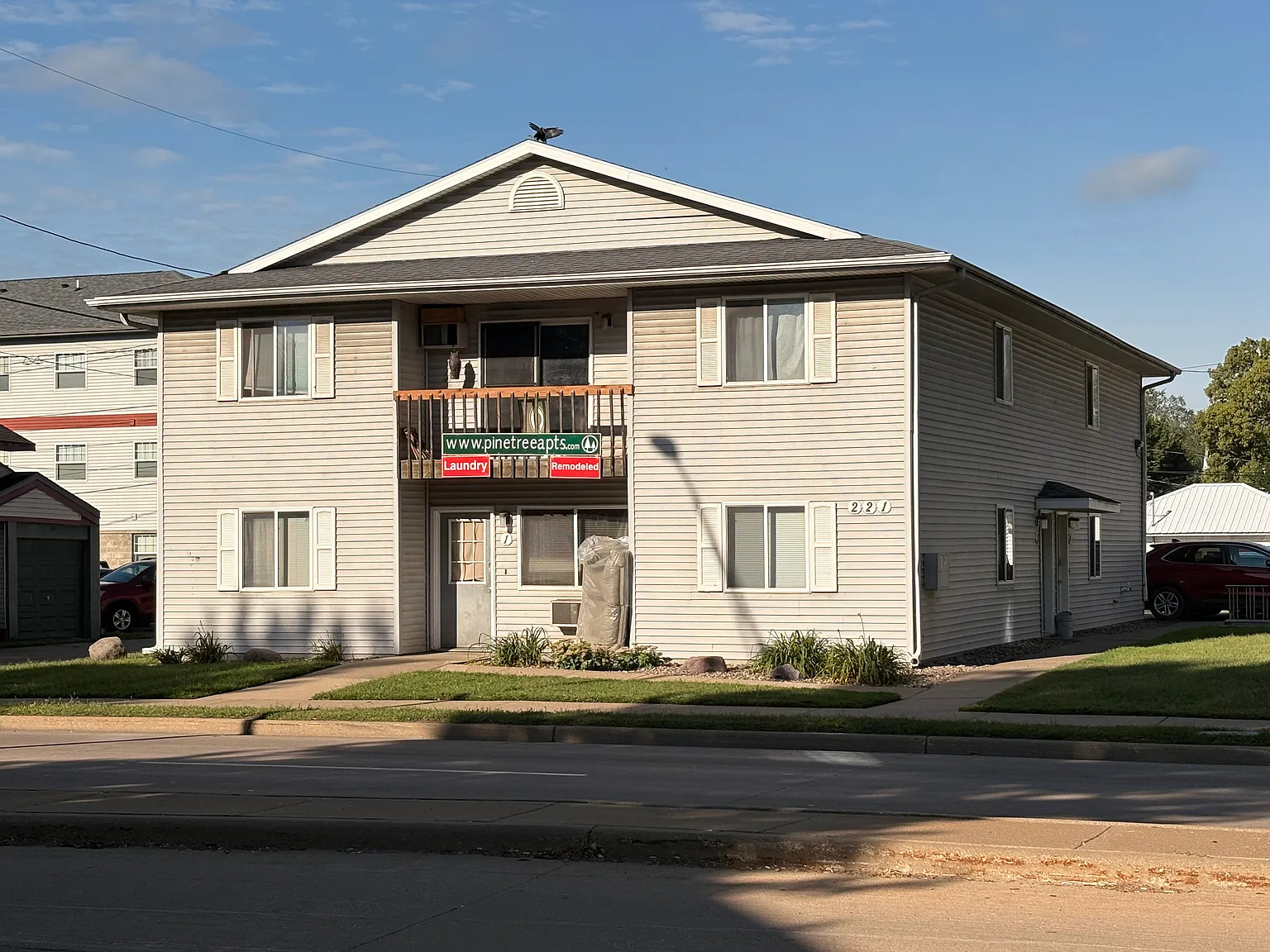 4 bed, 1200 sqft, $2,100 — Photo 1