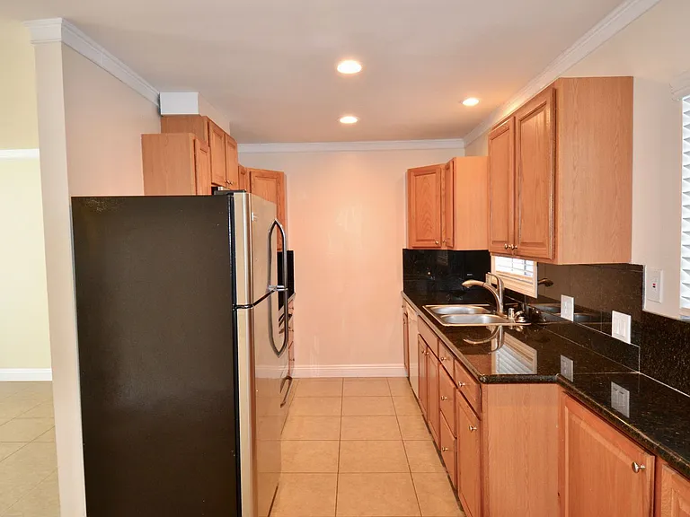 7517 Herschel Ave #2 — Photo 19