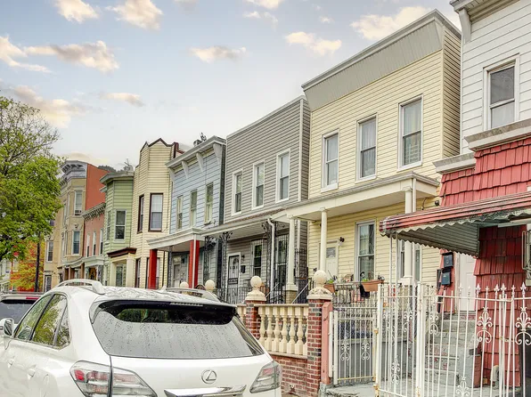 150 Ridgewood Avenue image 1 of 30