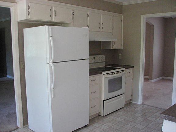 5th image of 514 Heyward Dr