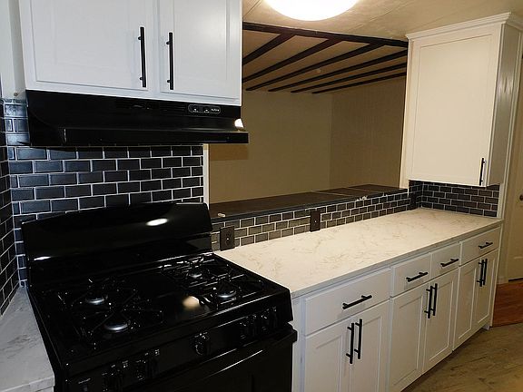 4th image of 2389 NW 27th Pl #110