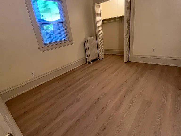 839 N Church St #1E — Photo 2