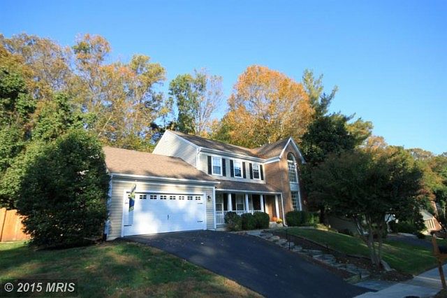 2nd image of 7926 Oak Hollow Ln