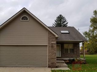 11683 San Jose Ave, Redford, MI 48239