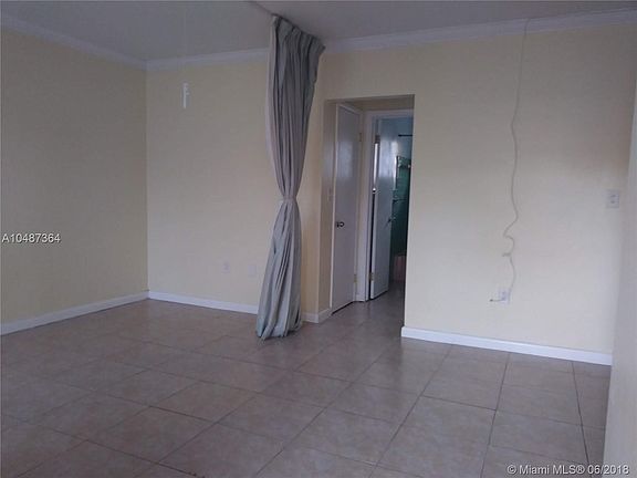 4th image of 1125 NE 80th St #0