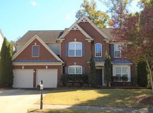 5747 Avonley Creek Dr, Sugar Hill, GA 30518
