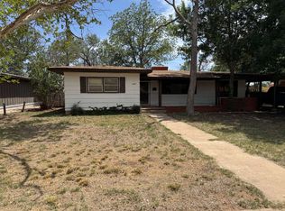 2407 33rd St, Lubbock, TX 79411