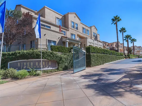 River Ranch Townhomes & Apartments