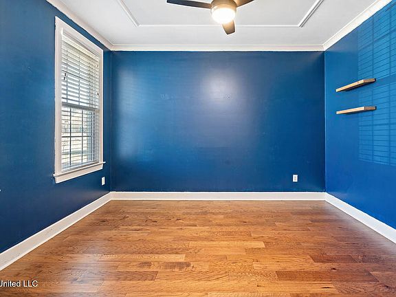 4th image of 7501 Iron Loop