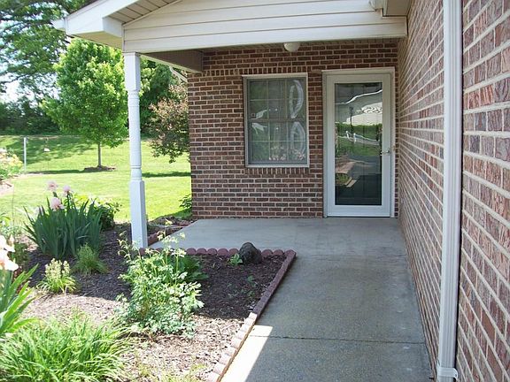 2nd image of 847 Cobblestone Pl #0
