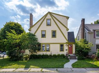 122 Linden Ct, Ypsilanti, MI 48197