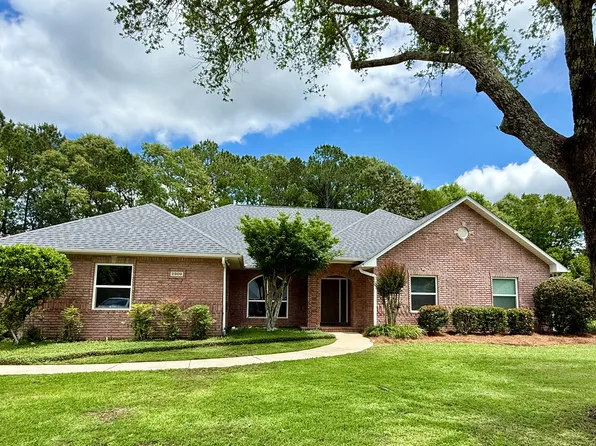 2909 Greystone Dr, Pace, FL 32571