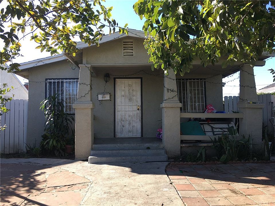 1st image of 854 E 99th St