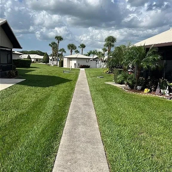 1316 Villaway W — Photo 18