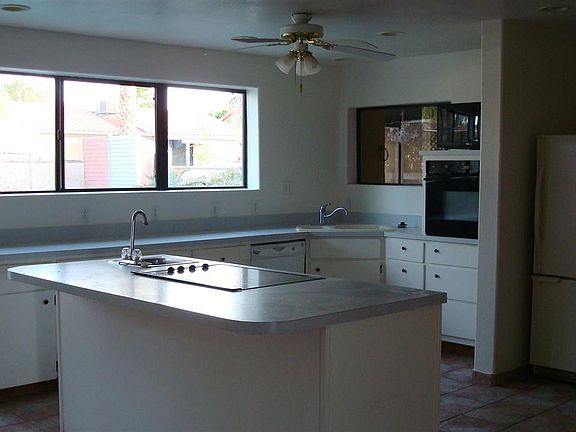 3rd image of 12242 E Paseo Verano