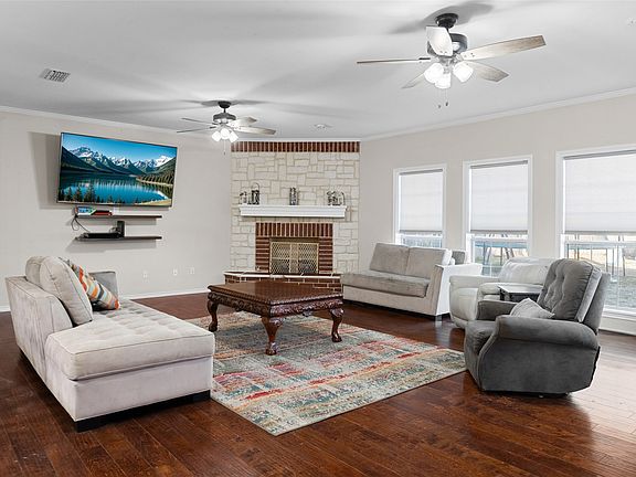 5th image of 302 Briarwood Ln