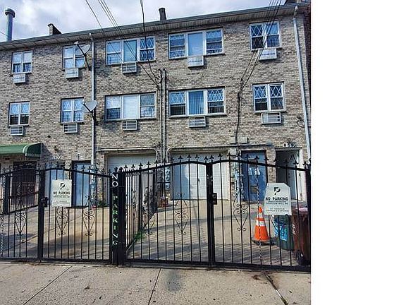 4th image of 857 E 223rd St APT 3