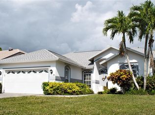 694 Lambton Ln, Naples, FL 34104
