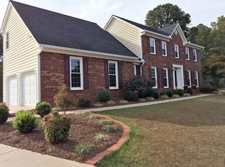 150 Hanover Cir, Fayetteville, GA 30214