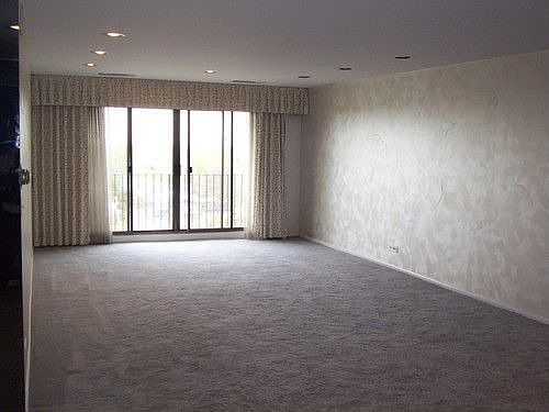 5th image of 4601 W Touhy Ave APT 402