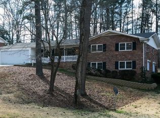 3690 Las Olas Dr, College park, GA