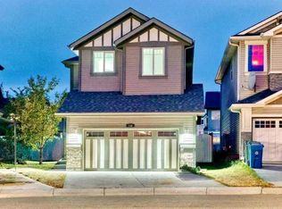 158 E Valleyview Ct SE, Calgary, AB T2B 0K6