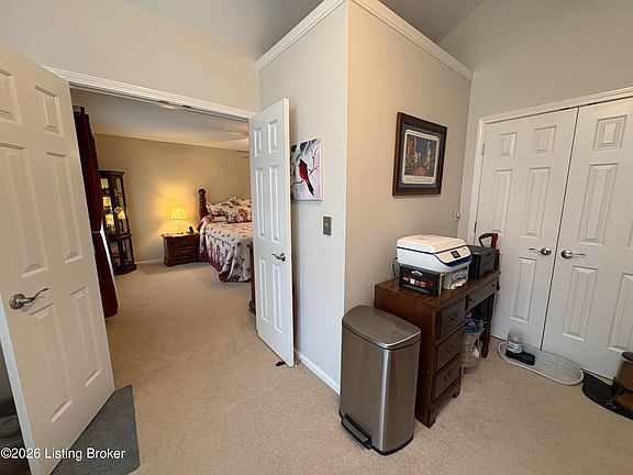 4th image of 613 Darnay Pl
