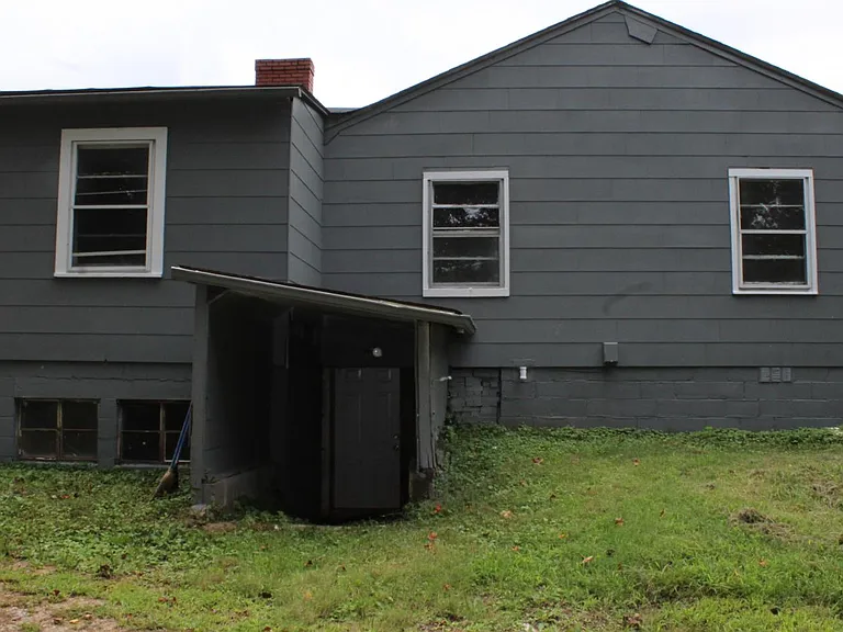197 Spring Garden Cir — Photo 14