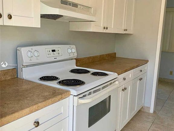 2nd image of 5550 NE 20th Ter APT 3