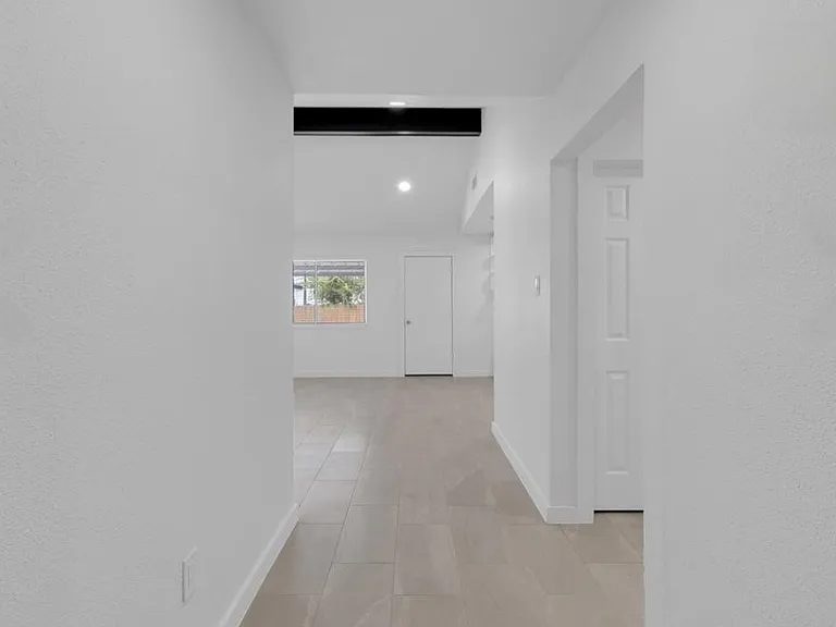 10938 Fleming Dr — Photo 4