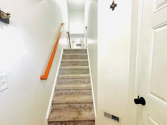 3rd image of 3335 Kentshire Cir