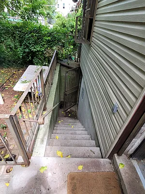 Rented by Signature Property Realty | media 26