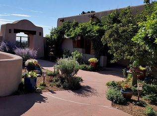 42 Gold Trl, Santa Fe, NM 87508