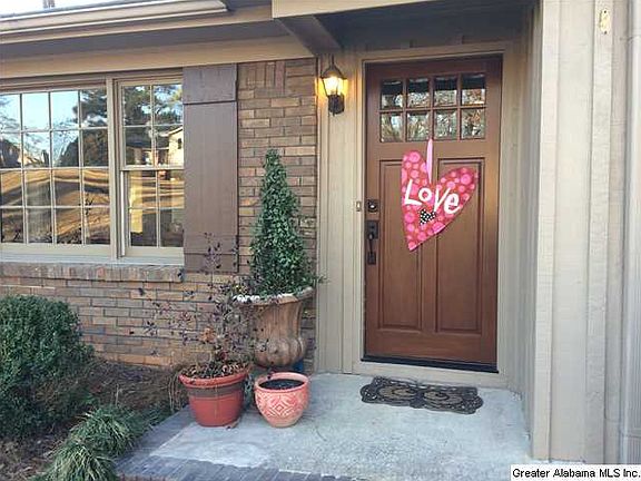 5th image of 1131 Camelot Cir