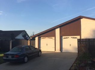 5199 E Meadowview Dr, Camarillo, CA 93012