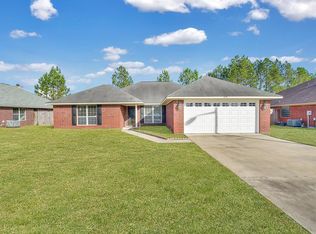 229 Slayton Cir, Hinesville, GA 31313