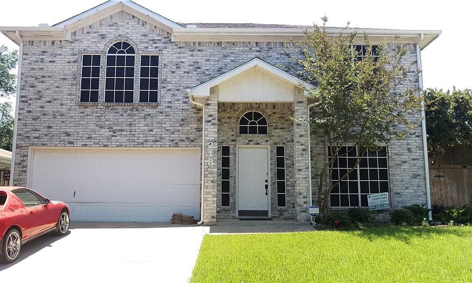 1st image of 218 Moss Hill Dr