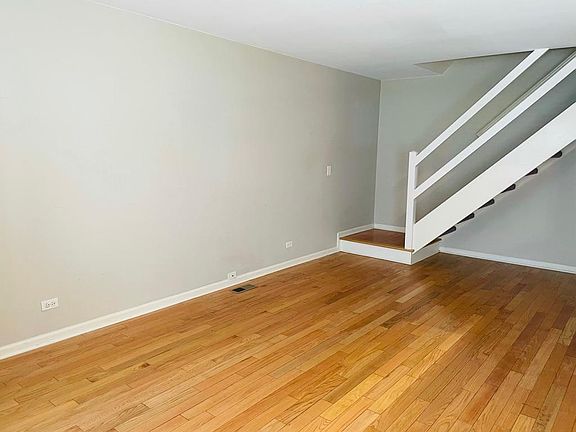 4th image of 312 Farmingdale Cir #312