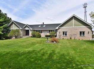 44W220 Rohrsen Rd, Hampshire, IL 60140