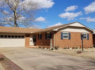 2004 N Osage St, Ponca City, OK 74601