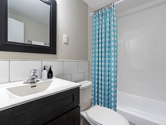 5th image of 364 Grey St #1401080