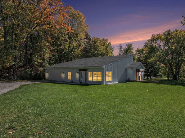 17303 Ireland Rd, South Bend, IN 46614