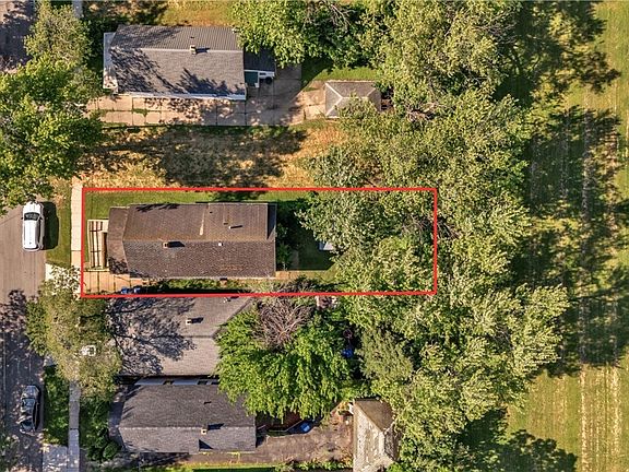 3rd image of 27 Sattler Ave
