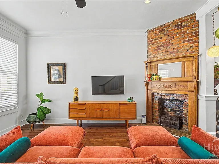 1410 Jefferson St — Photo 7