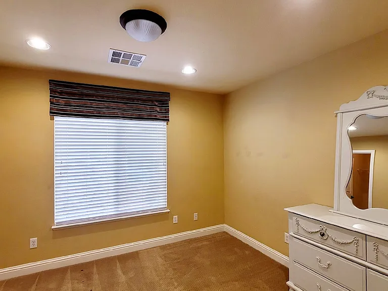 8586 Silver Coast St — Photo 15