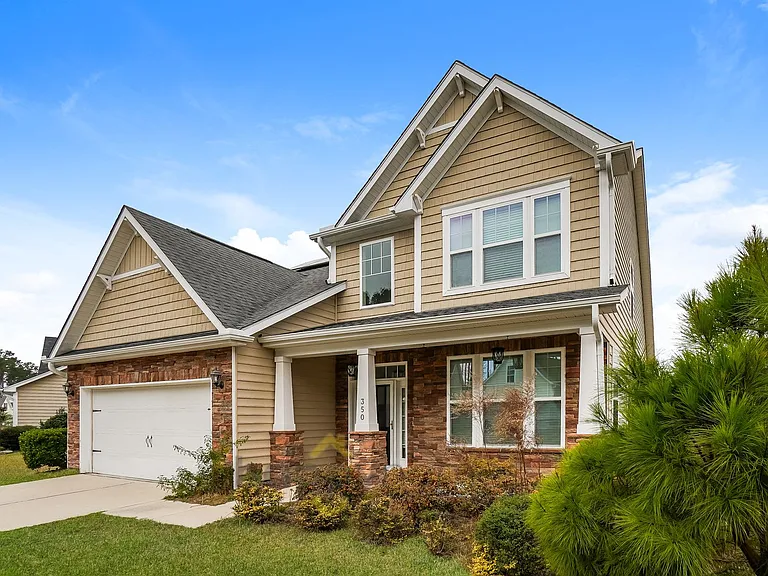 350 Spectrum Rd — Photo 1