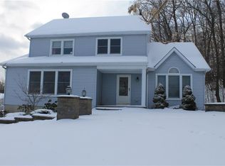 14 Ashley Ct, Salisbury Mills, NY 12577