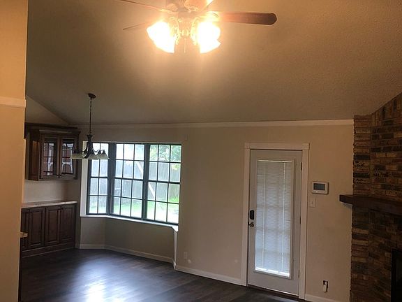 5th image of 2400 Friar Tuck Ln