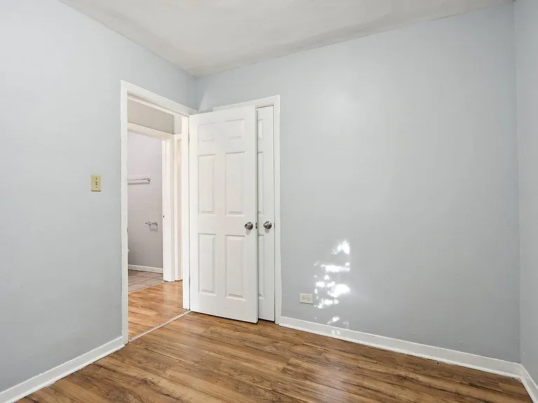 12219 S Throop St — Photo 4
